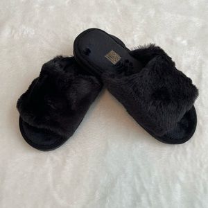 Black fuzzy slippers NWT